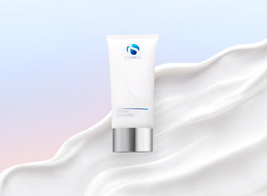 iS Clinical Cream Cleanser